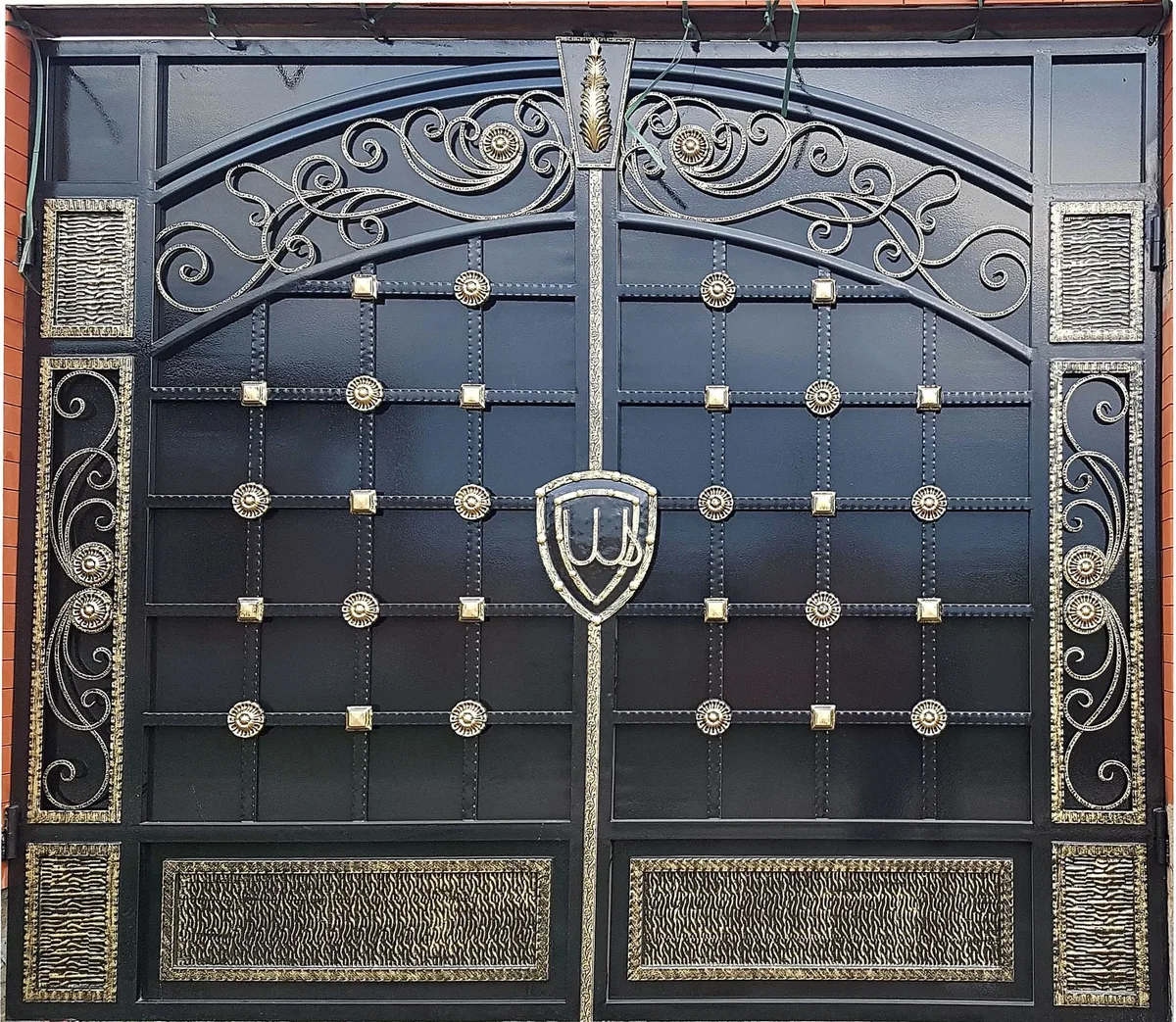 Распашные ворота Commander-12 (Нитроэмаль) - внешняя сторона