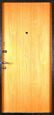 Входная дверь Everest-4 (Ламинат) - внешняя сторона