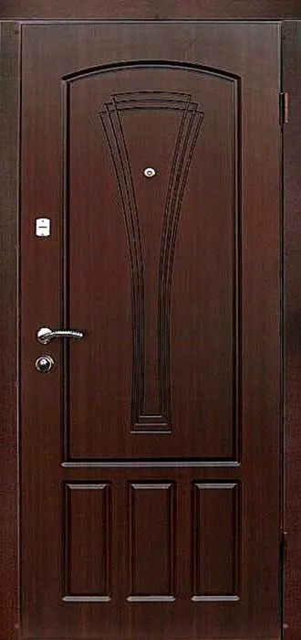 Входная дверь Status-18 (МДФ ПВХ) - внешняя сторона